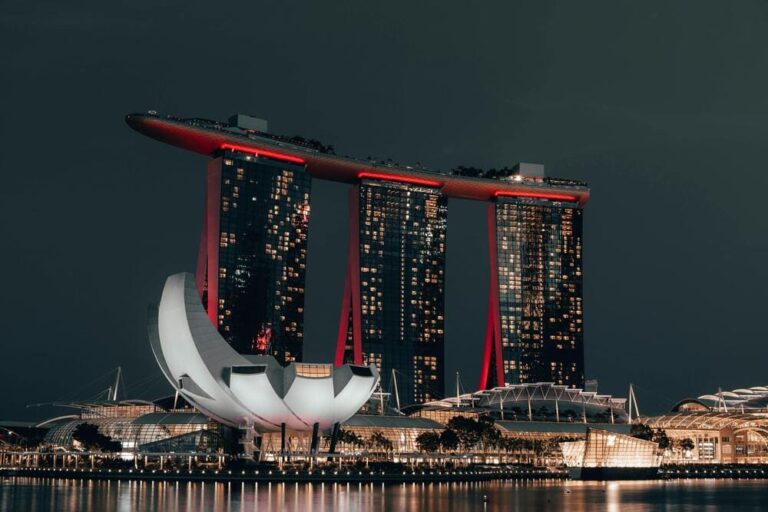 Why Strong Branding Is Crucial for Fintech Startups in Singapore